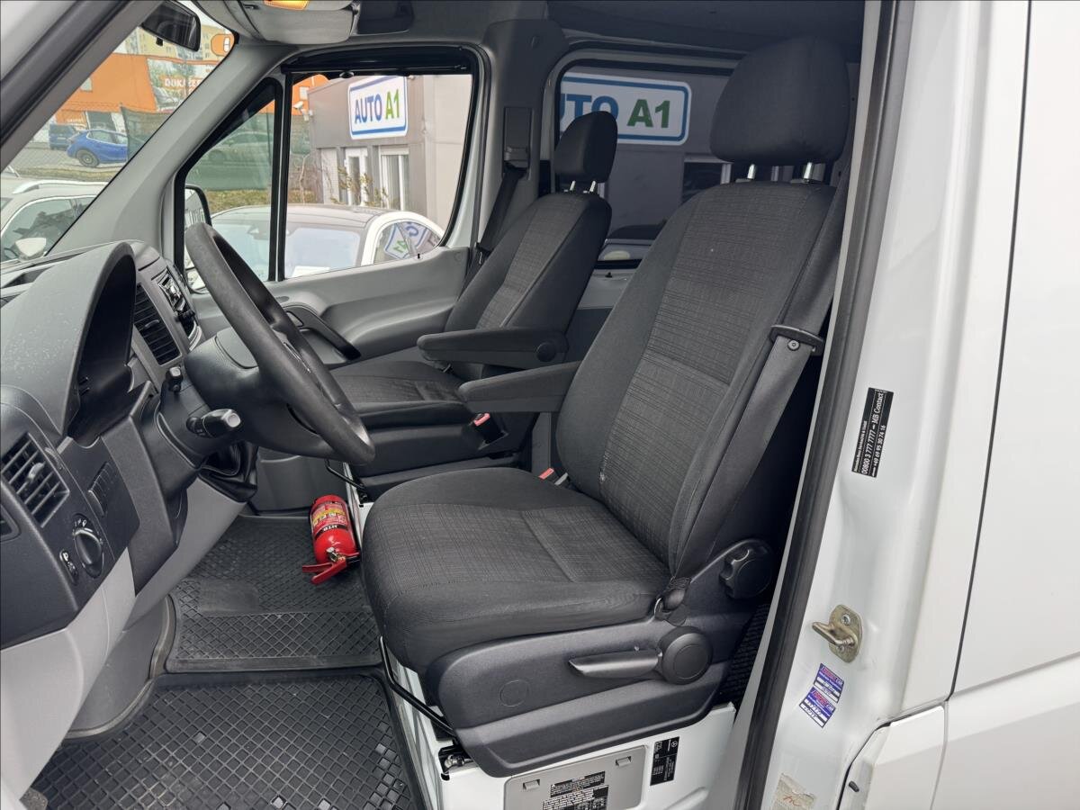 Mercedes-Benz Sprinter Kombi 2,1 l 95 kw