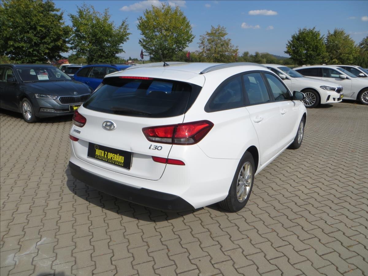 Hyundai i30 Kombi 1,6 l 85 kw