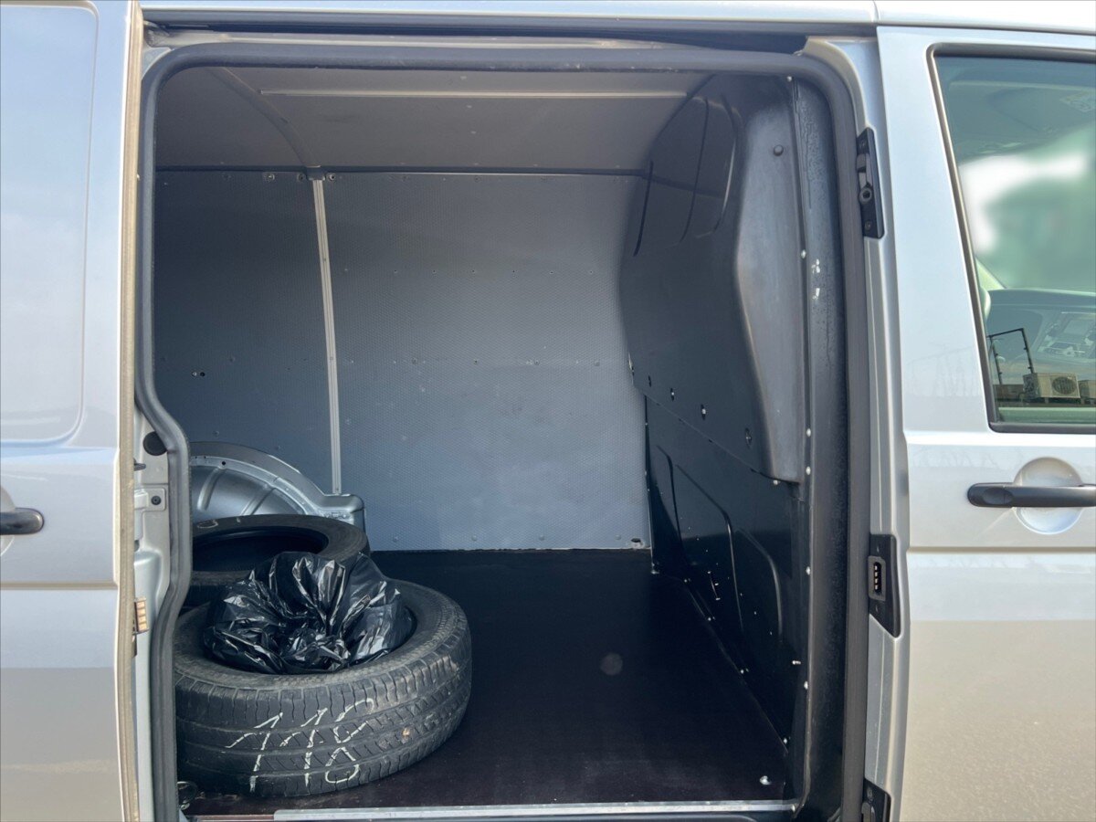 Volkswagen Transporter Skříň 2,0 l 110 kw