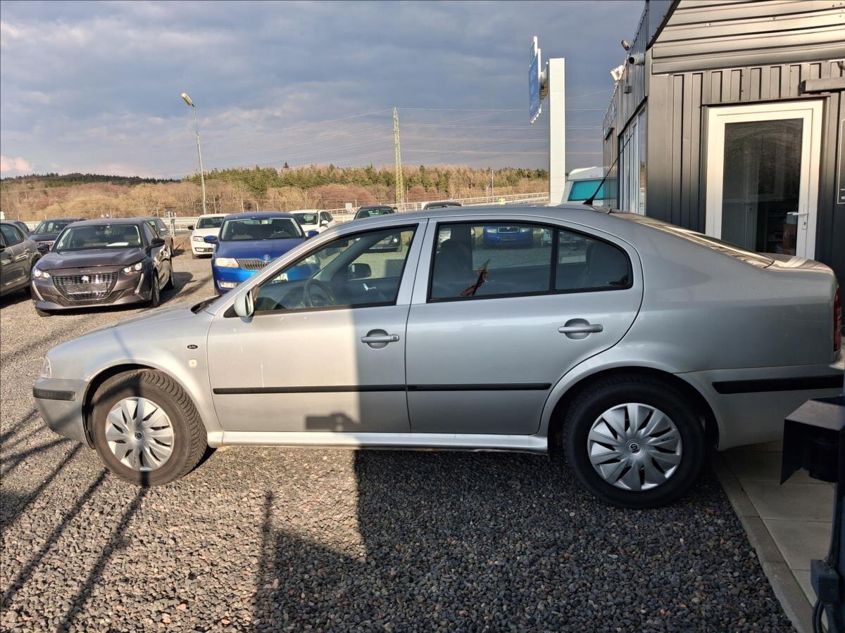 Škoda Octavia Sedan / Limuzína 2,0 l 85 kw