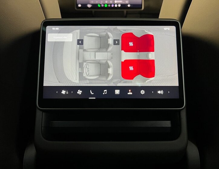 Tesla Model 3 Sedan 0,0 341 kw