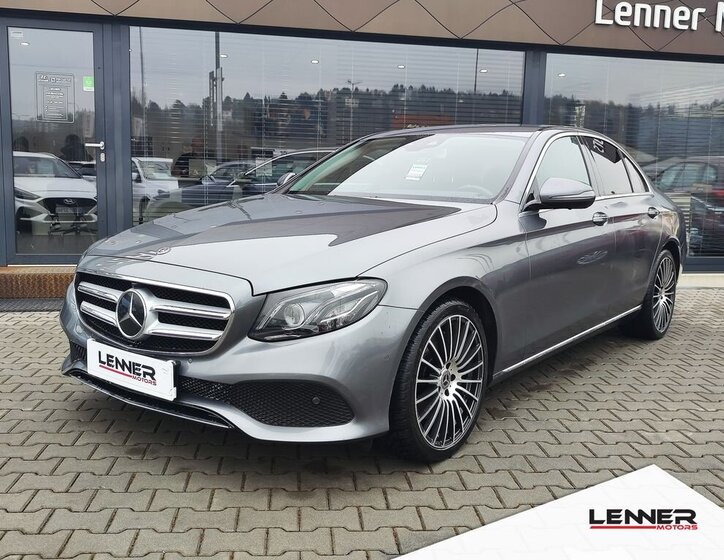 Mercedes-Benz Třídy E Sedan 3,0 l 190 kw