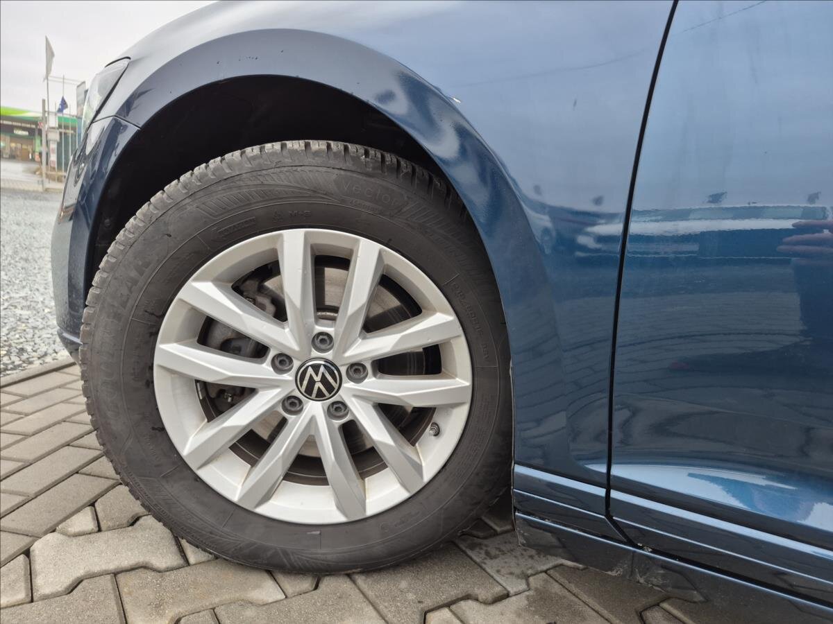 Volkswagen Passat Kombi 2,0 l 110 kw