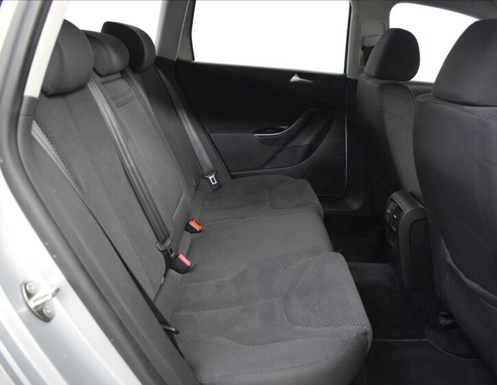 Volkswagen Passat Kombi 2,0 l 81 kw