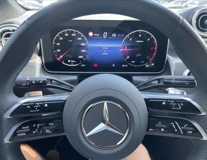 Mercedes-Benz GLC 10