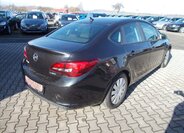 Opel Astra Sedan / Limuzína 1,4 l 103 kw