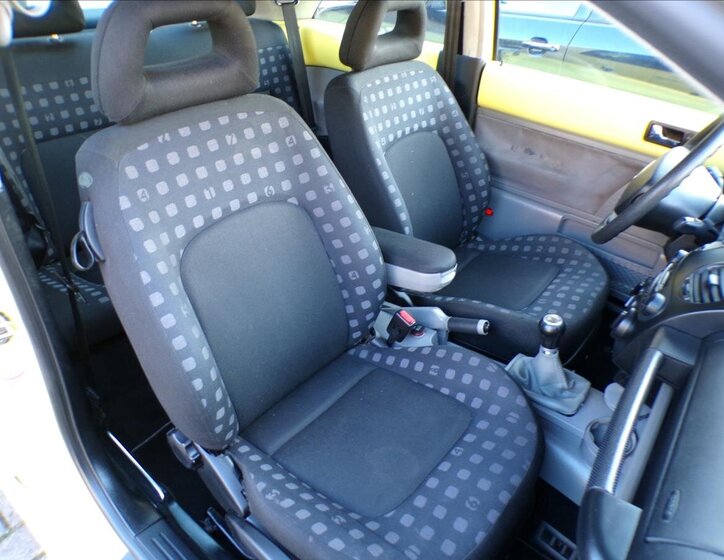 Volkswagen New Beetle Hatchback 2,0 l 85 kw