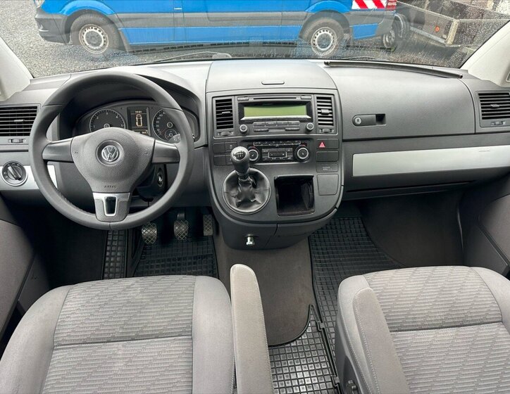 Volkswagen Multivan 19