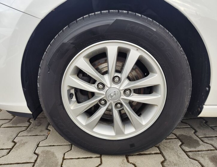 Hyundai i30 Kombi 998,0 88 kw