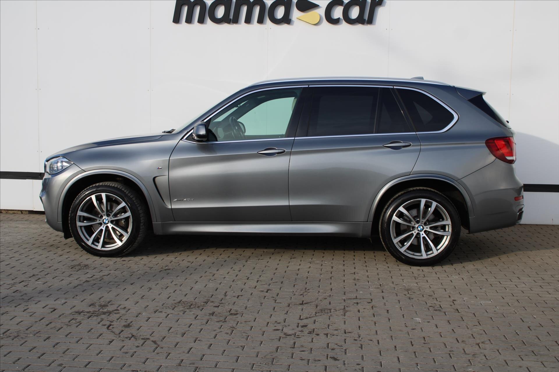 BMW X5 SUV 3,0 l 230 kw