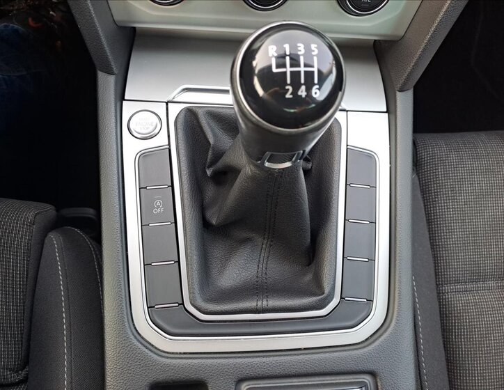 Volkswagen Passat 18