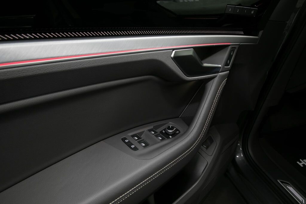 Volkswagen Touareg SUV / Terénní 3,0 l 210 kw