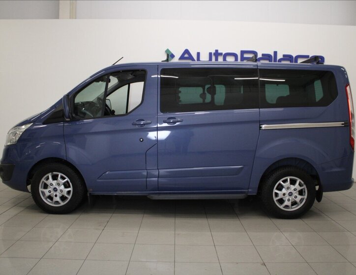 Ford Tourneo Custom 5