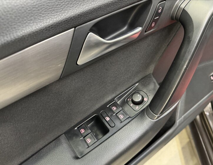 Volkswagen Passat Kombi 2,0 l 103 kw