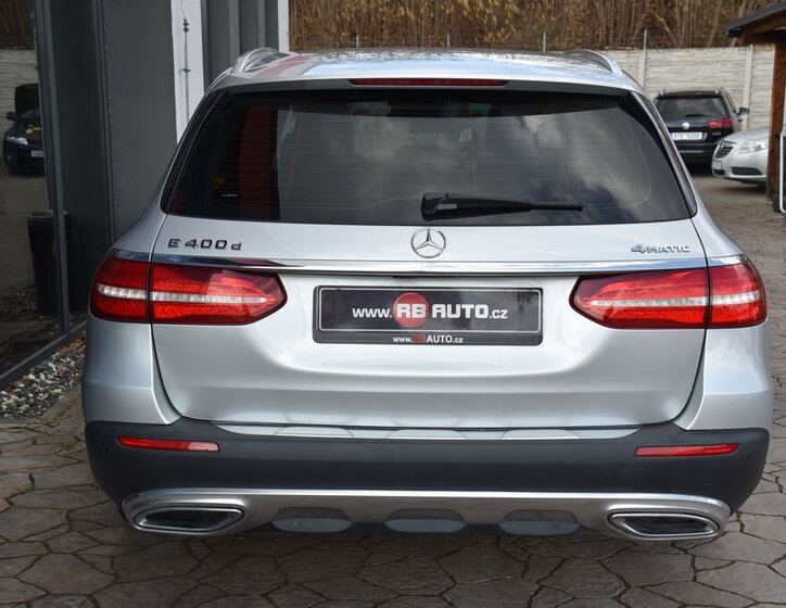 Mercedes-Benz Třídy E Kombi 2,9 l 250 kw