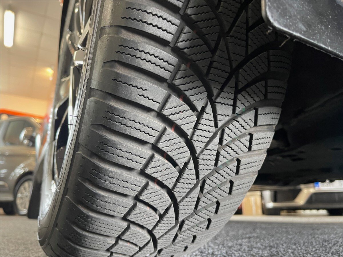 DS Automobiles DS3 Crossback Hatchback 1,5 l 94 kw