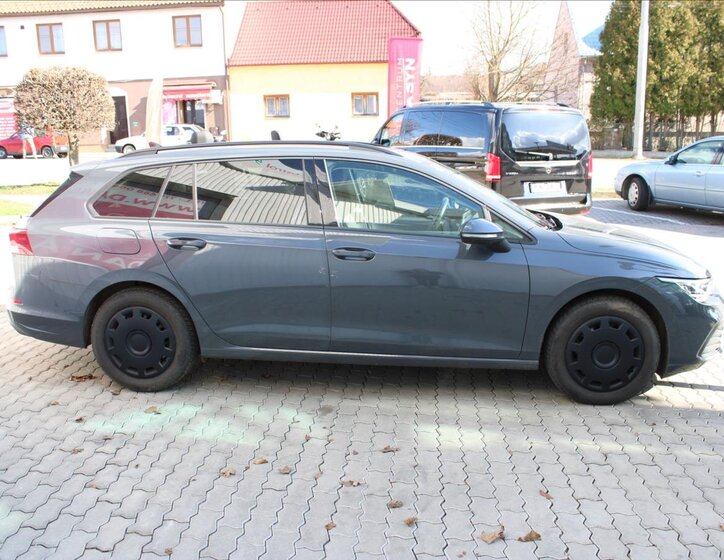 Volkswagen Golf Kombi 2,0 l 85 kw