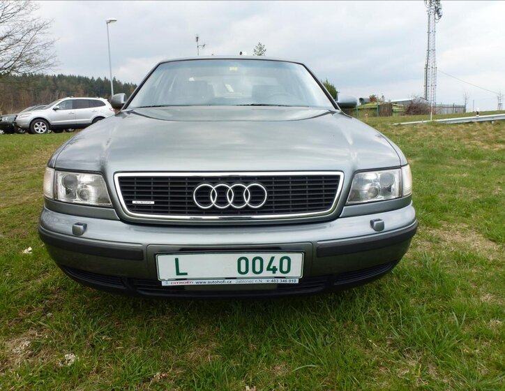 Audi A8 4