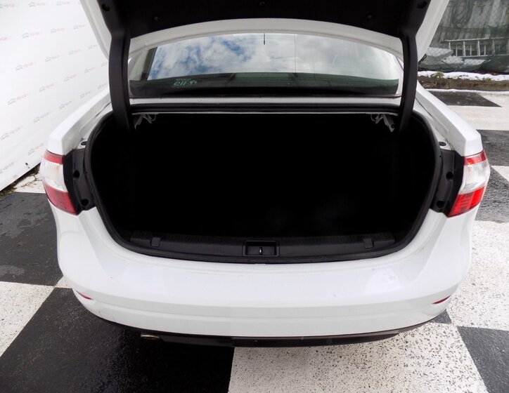 Renault Fluence Sedan 1,6 l 81 kw