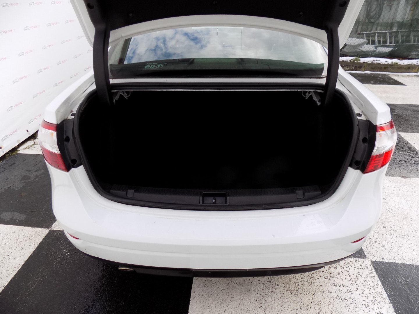 Renault Fluence Sedan 1,6 l 81 kw