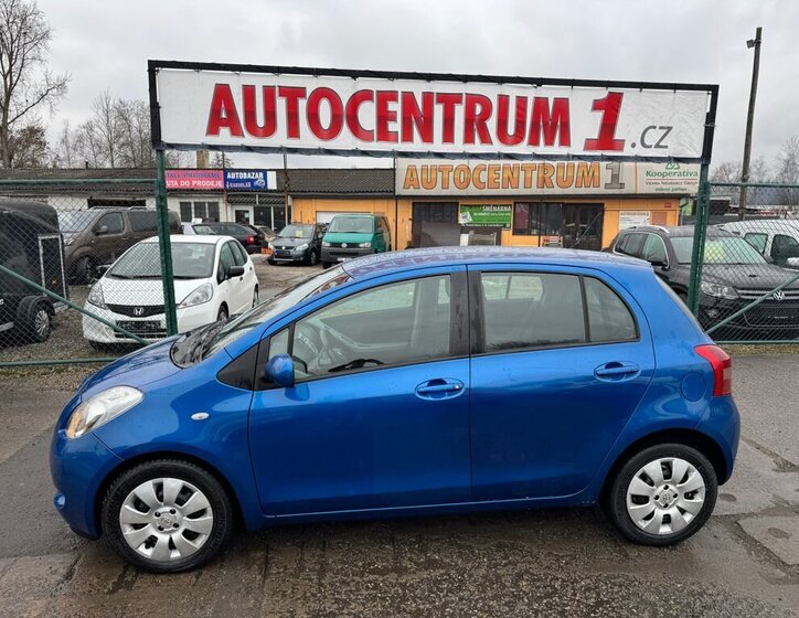 Toyota Yaris Hatchback 998,0 51 kw