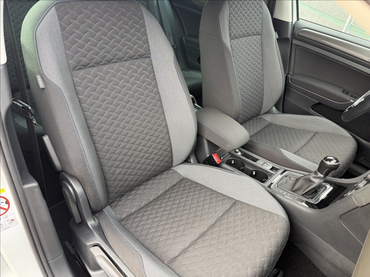 Volkswagen Golf Kombi 999,0 81 kw