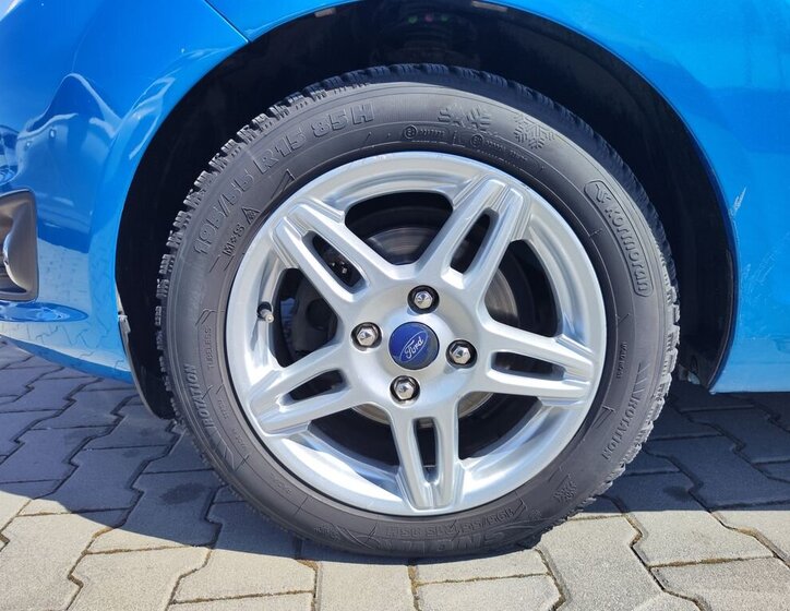 Ford Fiesta Hatchback 998,0 74 kw