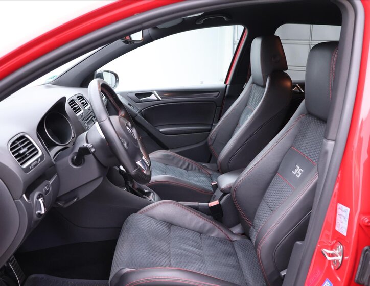 Volkswagen Golf Hatchback 2,0 l 173 kw