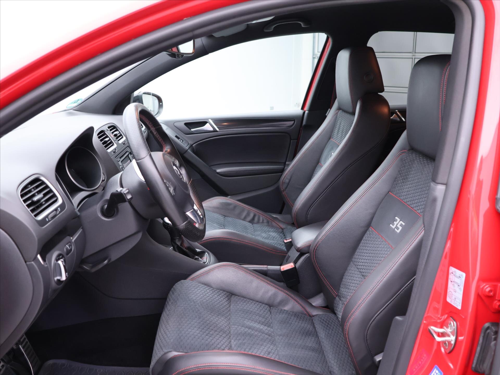 Volkswagen Golf Hatchback 2,0 l 173 kw