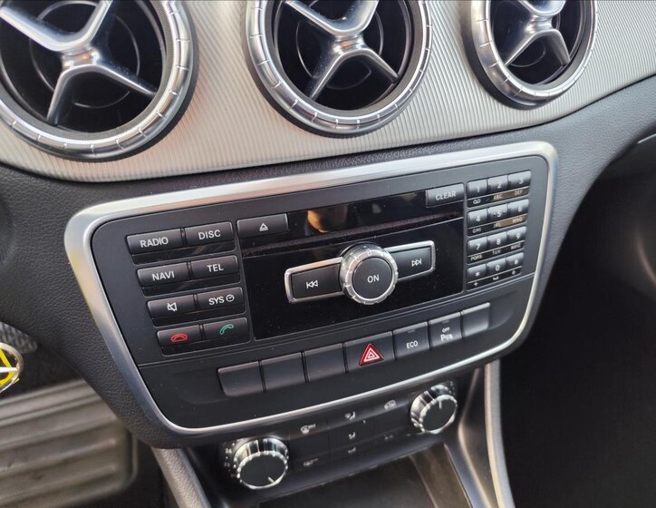 Mercedes-Benz CLA Sedan / Limuzína 1,6 l 115 kw