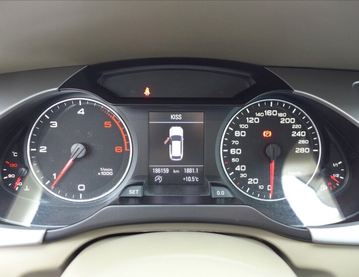 Audi A4 Kombi 2,0 l 105 kw