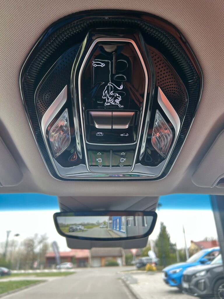 Dongfeng Ostatní MPV 1,5 l 255 kw