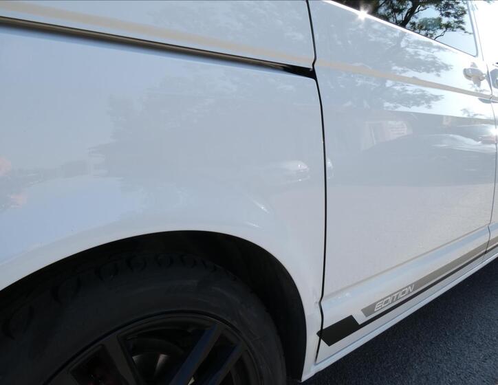 Volkswagen Multivan 13