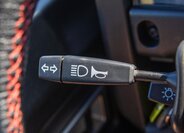 Land Rover Defender 16