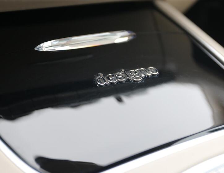 Mercedes-Benz Třídy S 44