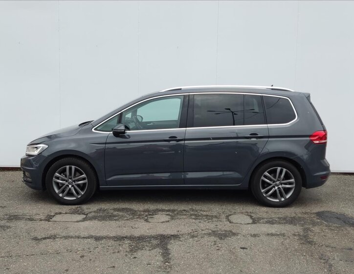 Volkswagen Touran MPV 1,5 l 110 kw