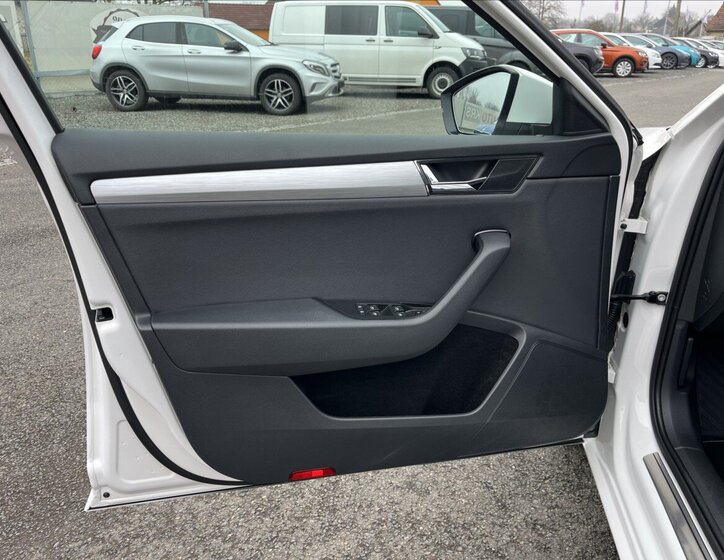 Škoda Superb Kombi 2,0 l 110 kw