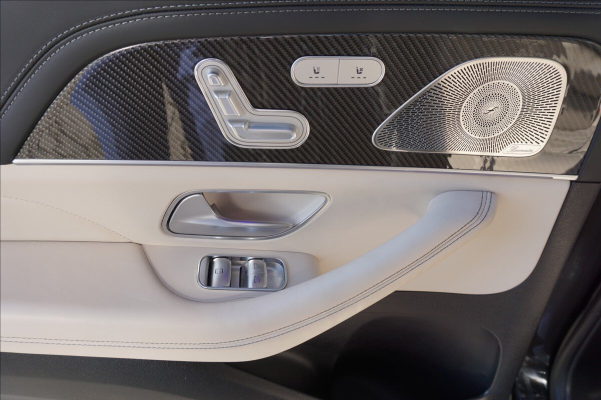 Mercedes-Benz GLS SUV / Terénní 4,0 l 450 kw