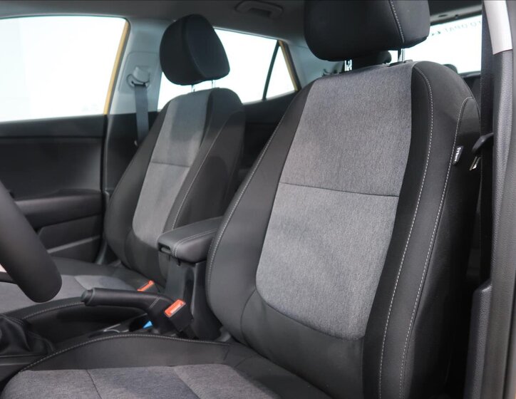 KIA Stonic SUV / Terénní 1,2 l 58 kw