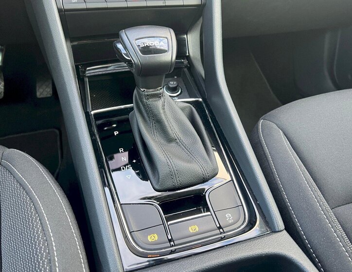 Škoda Karoq SUV 1,5 l 110 kw