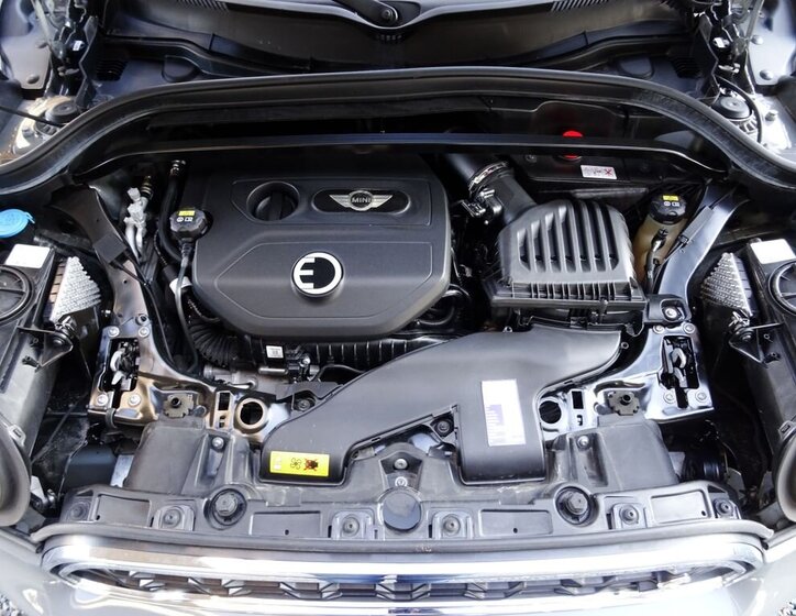 Mini Ostatní Kombi 1,5 l 165 kw