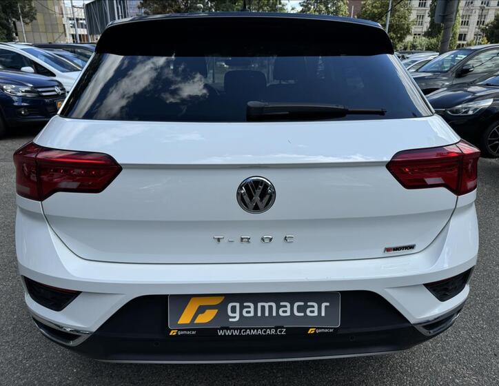 Volkswagen T-Roc 8