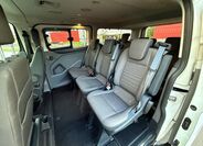 Ford Tourneo Custom 11
