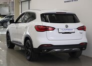 MG EHS SUV / Terénní 1,5 l 190 kw