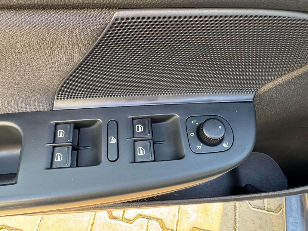 Volkswagen Golf Kombi 1,6 l 77 kw