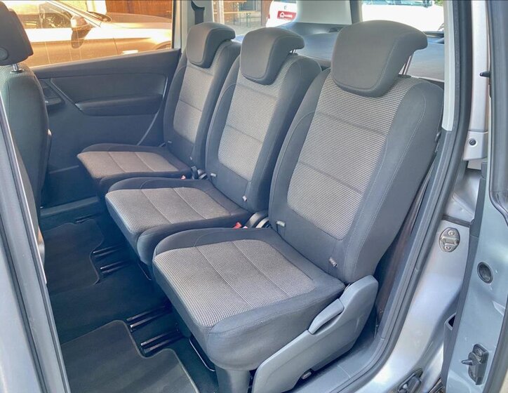 Volkswagen Sharan MPV 2,0 l 103 kw