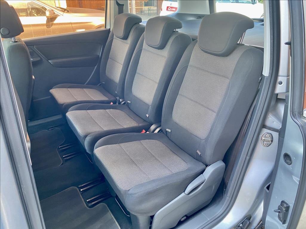 Volkswagen Sharan MPV 2,0 l 103 kw