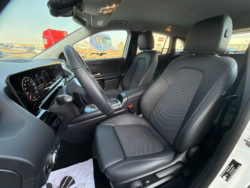 Mercedes-Benz GLA SUV / Terénní 2,0 l 140 kw