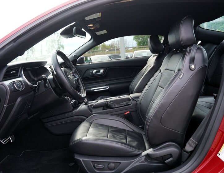 Ford Mustang Kupé 2,3 l 265 kw