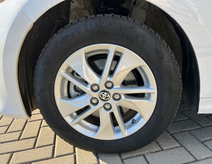 Toyota Yaris Hatchback 1,5 l 68 kw